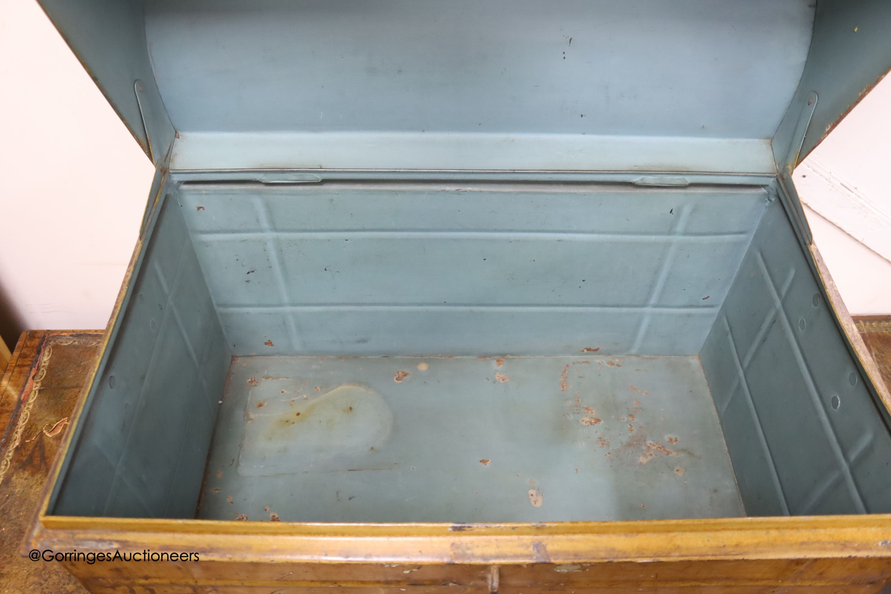 A Victorian tin trunk with simulated wood painted finish, width 66cm, depth 42cm, height 45cm